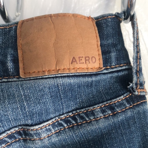 Aero High Rise Ripped Jeans ✨ - Picture 3 of 5